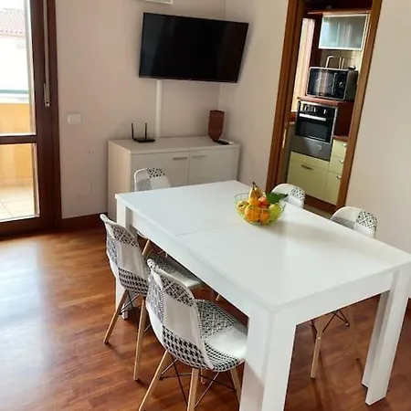 Casa Smeralda A 950m Dalla *